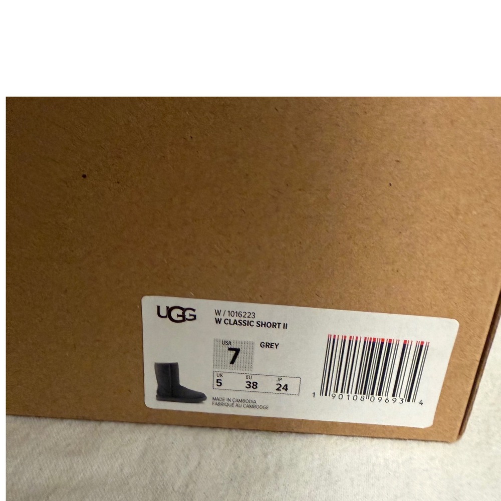 UGG Classic Short II Boots Grey Suede Sheepskin Mid Calf 1016223 - Picture 10 of 11